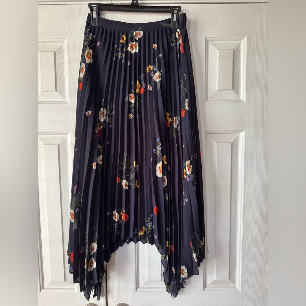 Vince Camuto Navy Floral Pleated Midi Skirt